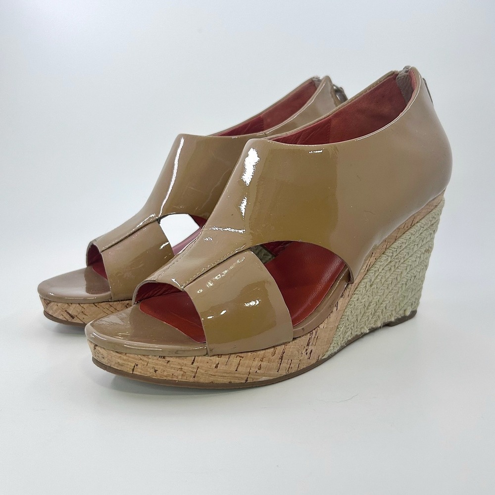 Cole Haan Air Donella 8.5B Tan‎ Patent Leather Open Toe Wedge Booties Y2K Casual
